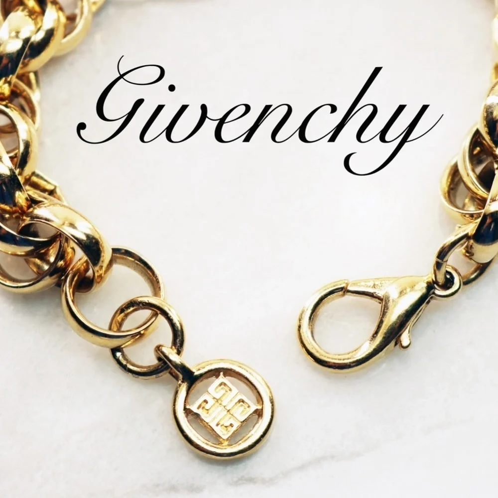 ⚜️ Vintage GIVENCHY Gold Logo Bracelet